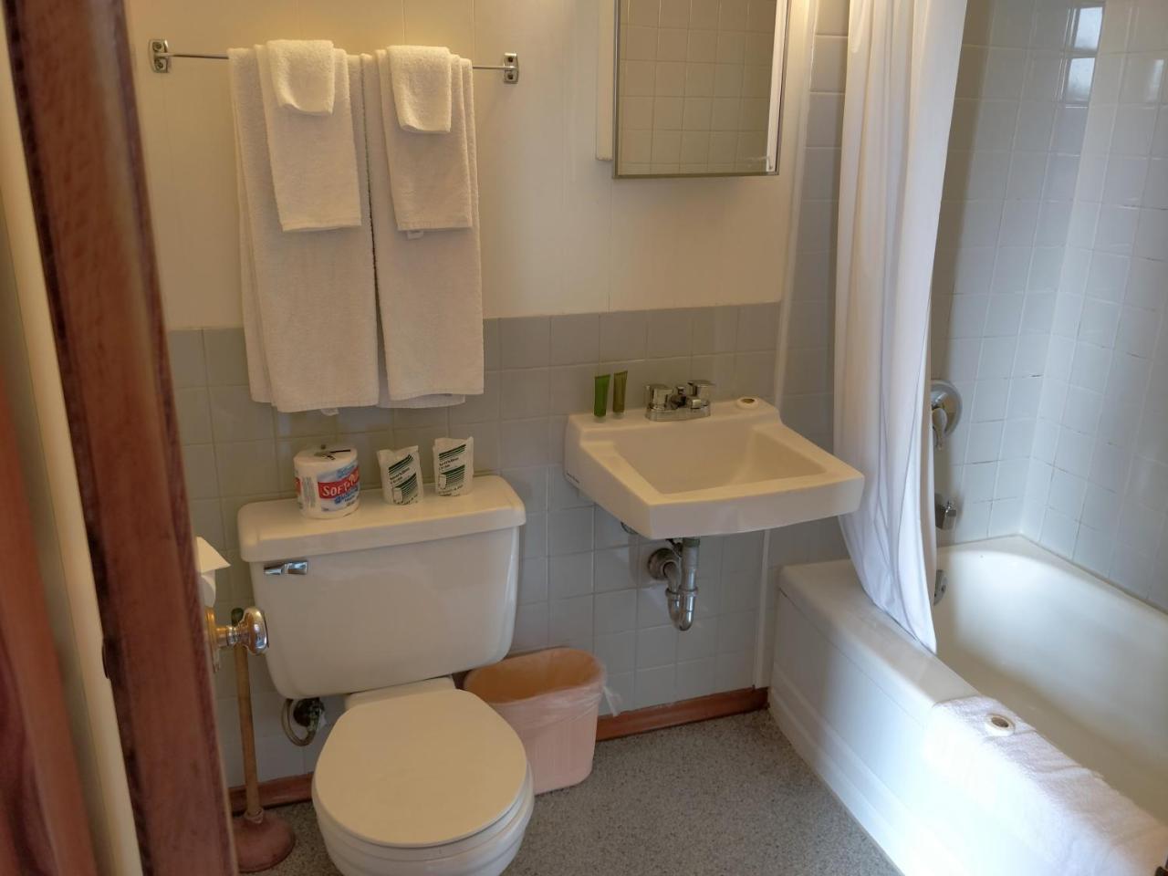 Telstar Motel Kakabeka Falls 외부 사진